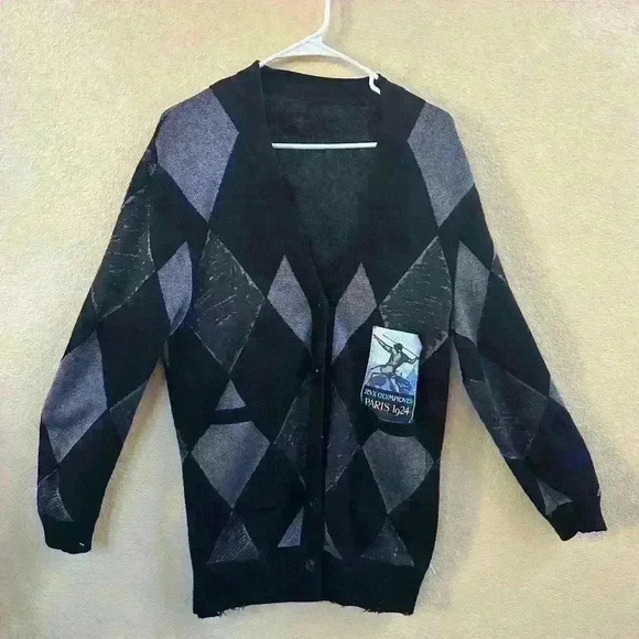 JNBY Diamond Pattern V-Neck Factory Distressed Wool Cardigan Size Medium EUC! - Picture 9 of 16